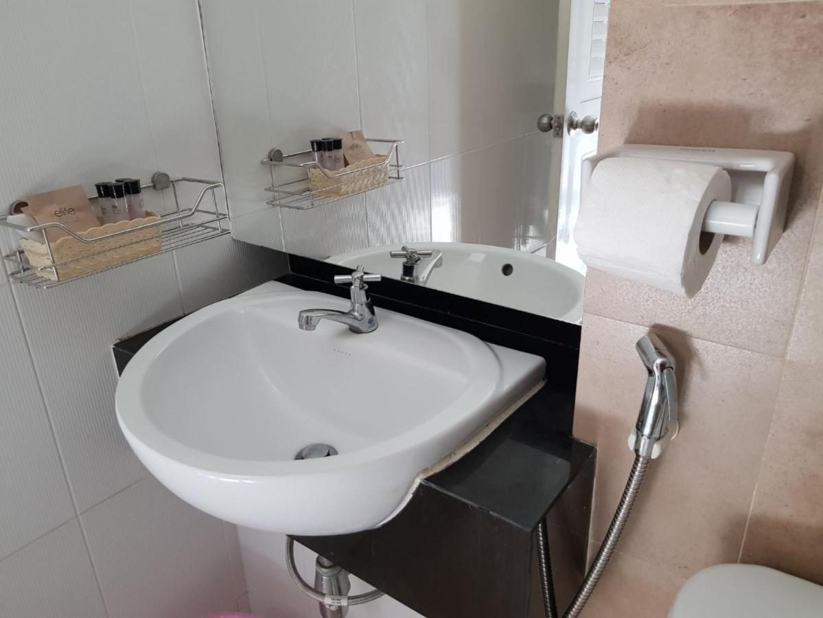 Elite Residence Phitsanulok Sha المظهر الخارجي الصورة